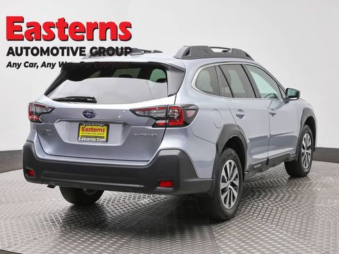 Used 2025 Subaru Outback Premium AWD/4WD image 5