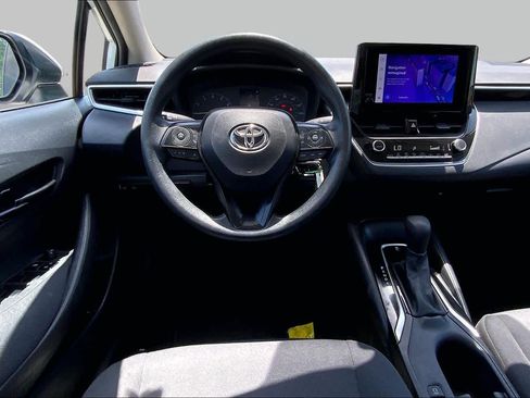 Used 2023 Toyota Corolla LE FWD image 6