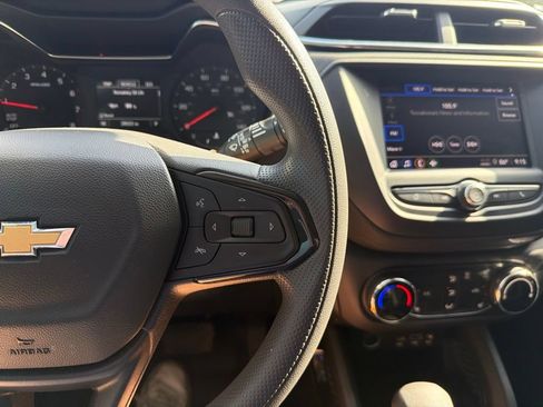 Used 2023 Chevrolet TrailBlazer LT FWD image 20