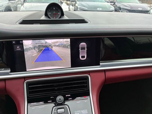 Used 2018 Porsche Panamera 4S image 39