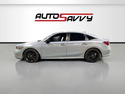 Used 2025 Honda Civic Sport image 4