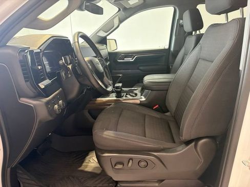 Certified 2024 Chevrolet Silverado 1500 RST AWD/4WD image 13
