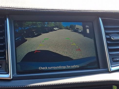 Used 2025 INFINITI QX50 Luxe AWD/4WD image 18