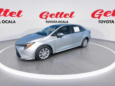 Used 2023 Toyota Corolla XLE image 4