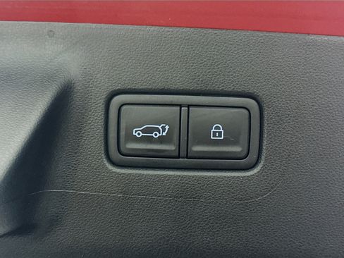 Used 2025 Hyundai Santa Fe SEL FWD image 32