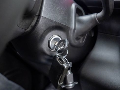 Used 2019 Chevrolet Silverado 1500 LT image 19