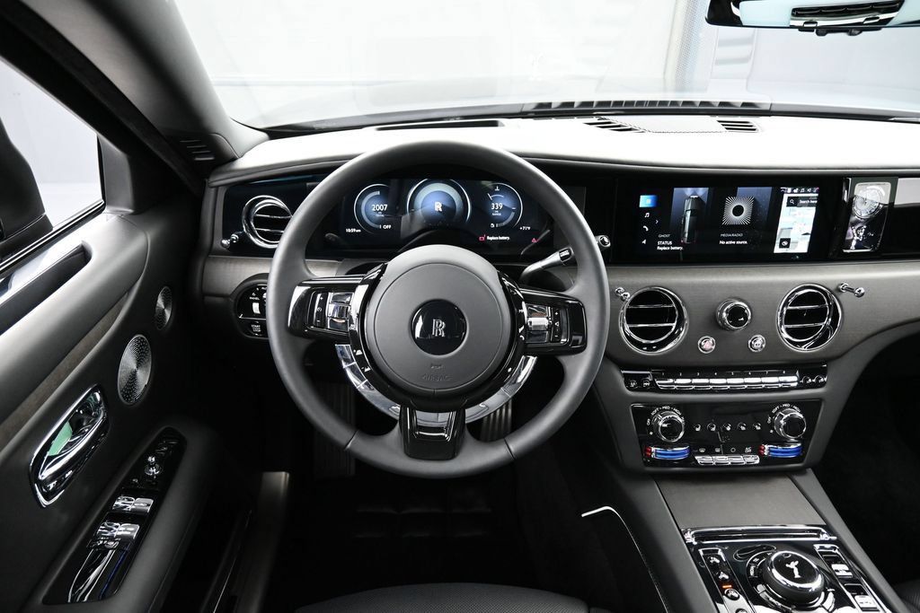 Used 2026 Rolls-Royce Ghost AWD/4WD image 18