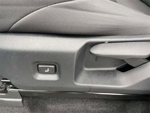 Certified 2025 Toyota Tacoma SR image 15