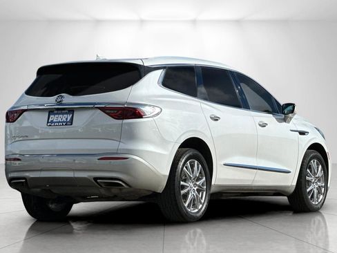 Used 2023 Buick Enclave Premium w/ Experience Buick Package AWD/4WD image 3