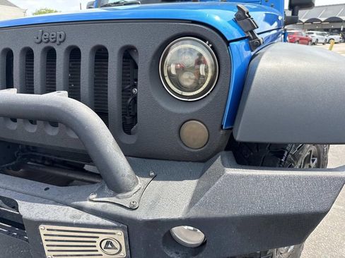 Used 2016 Jeep Wrangler Unlimited Sport image 9