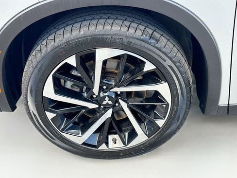Used 2022 Mitsubishi Outlander SE AWD/4WD image 32