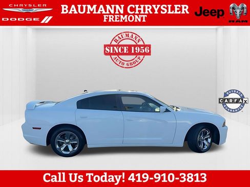 Used 2014 Dodge Charger SXT Plus image 7