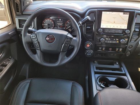 Used 2024 Nissan Titan PRO-4X w/ Pro-4x Convenience Package image 11