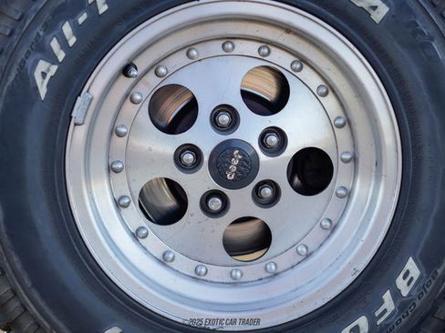 Used 1991 Jeep Wrangler Renegade image 86