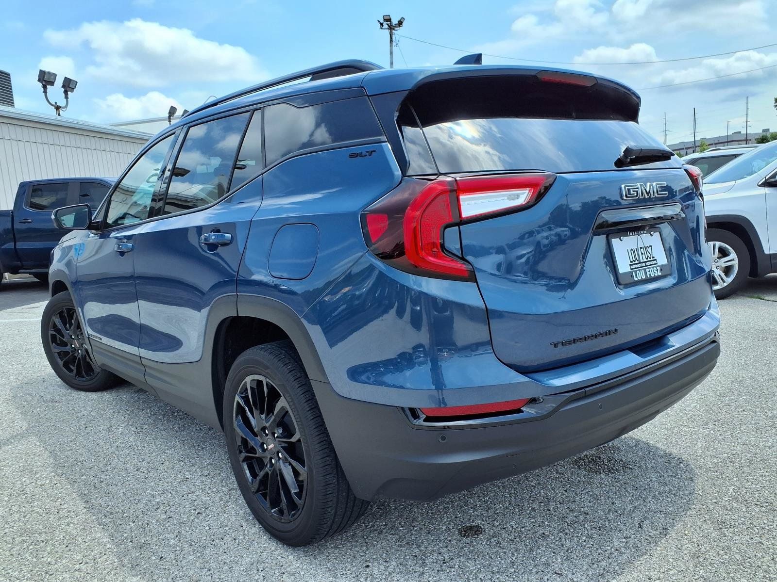 Used 2024 GMC Terrain SLT w/ Elevation Edition FWD image 37