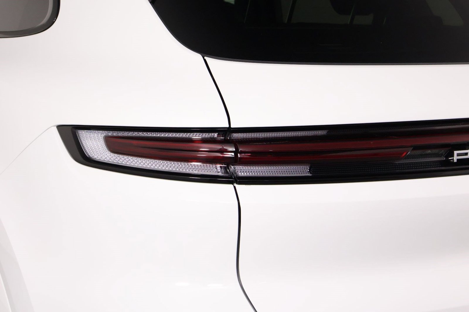 Certified 2026 Porsche Cayenne AWD/4WD image 21