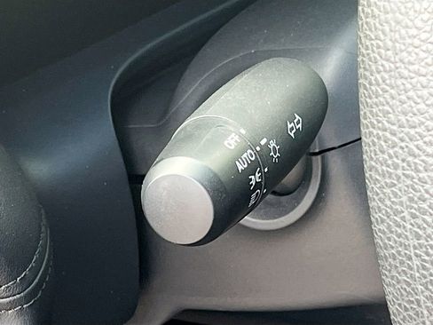 Used 2025 Honda HR-V LX image 10