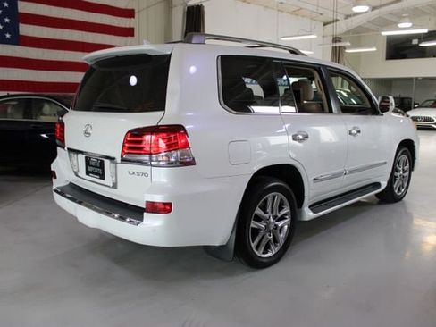 Used 2015 Lexus LX 570 4WD image 4