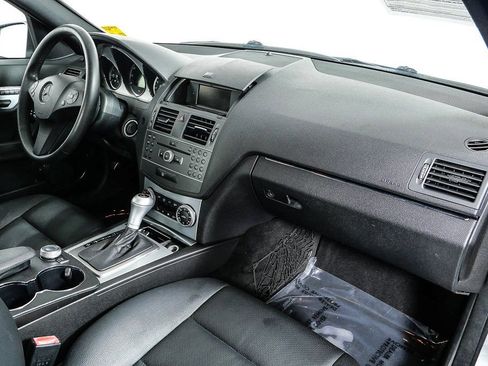Used 2011 Mercedes-Benz C 300 Sedan image 23