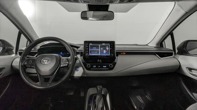 Used 2020 Toyota Corolla LE FWD image 26