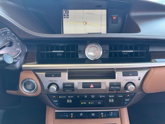 Used 2017 Lexus ES 350 w/ Luxury Package FWD image 8