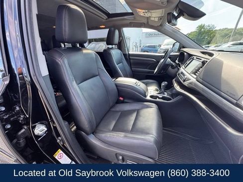 Used 2019 Toyota Highlander Limited AWD/4WD image 28
