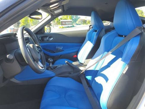 Used 2024 Nissan Z Performance w/ Floor Mat Package RWD image 11