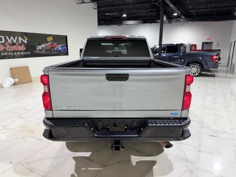 Used 2024 Chevrolet Silverado 2500 Custom w/ Custom Value Package AWD/4WD image 8