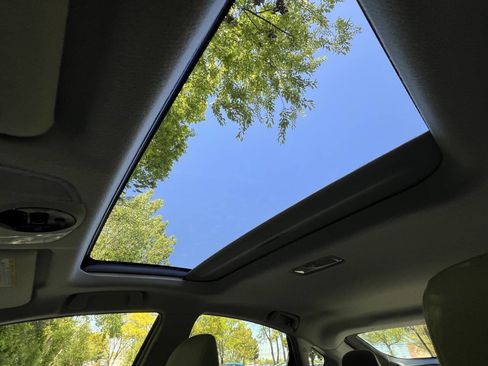 Used 2015 Toyota Prius Three w/ Solar Roof Package FWD image 35