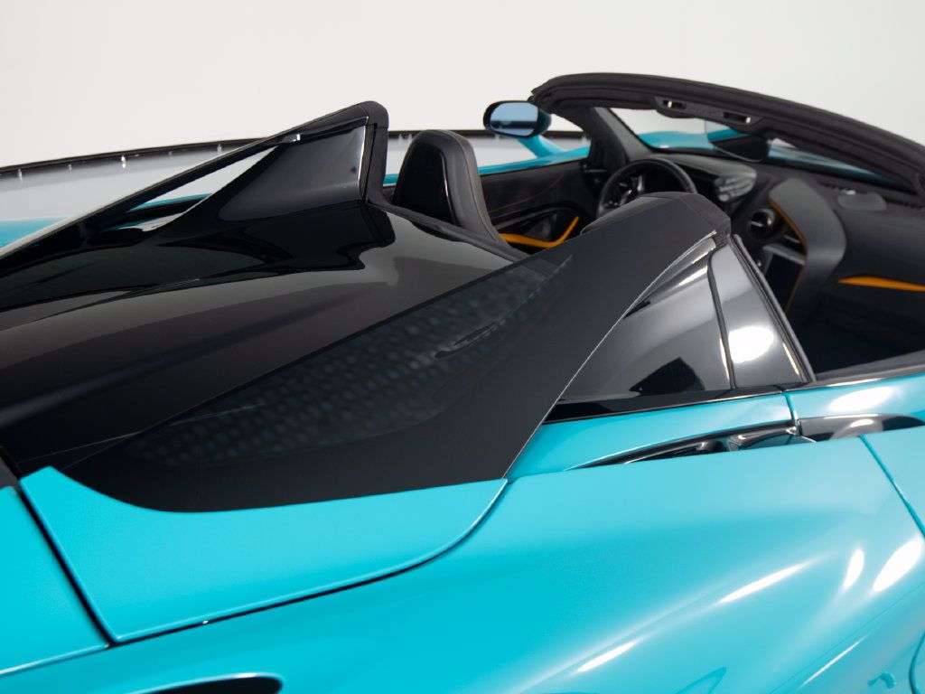 Used 2024 McLaren 750S Spider RWD image 46
