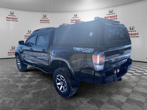 Used 2022 Toyota Tacoma TRD Sport image 32