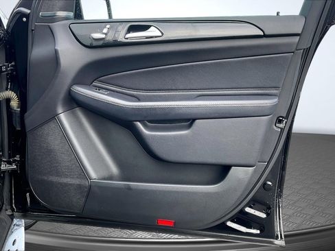 Used 2018 Mercedes-Benz GLE 350 w/ Premium 1 Package image 24