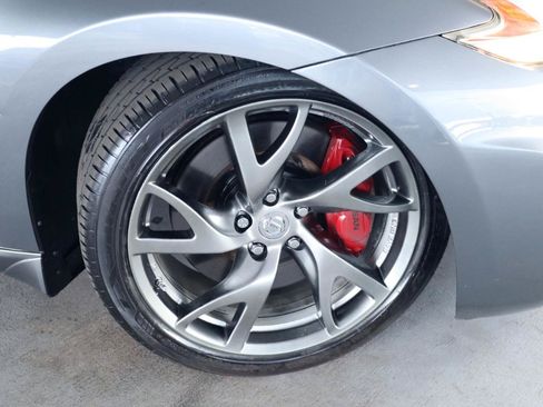Used 2014 Nissan 370Z Touring w/ Sport Package RWD image 3