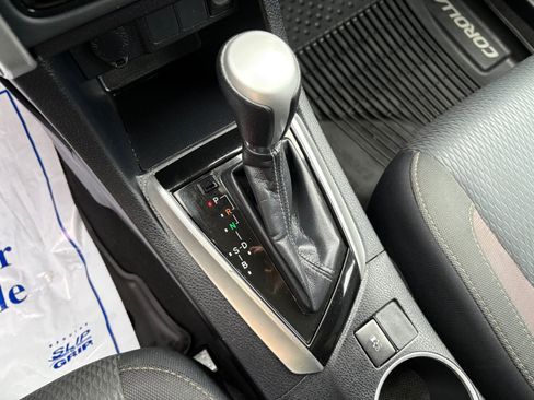 Used 2018 Toyota Corolla LE image 27