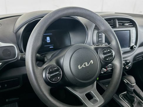 Used 2024 Kia Soul LX w/ Option Group 015 image 18
