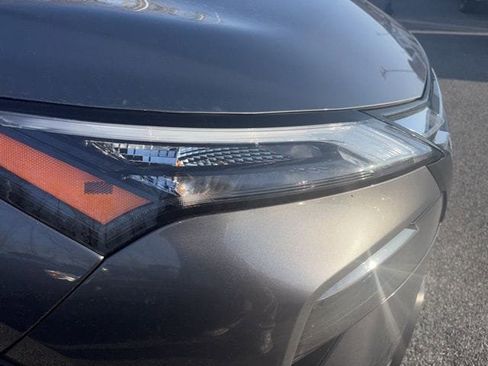 Used 2024 Nissan Rogue SV w/ SV Premium Package image 6