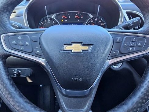 Used 2022 Chevrolet Equinox LT image 31