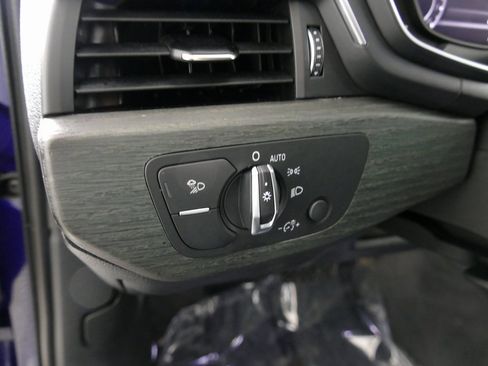 Used 2018 Audi A4 2.0T allroad Premium Plus w/ Premium Plus Package image 13