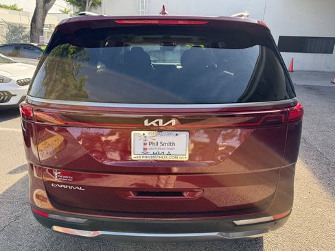Used 2024 Kia Carnival SX Prestige FWD image 5