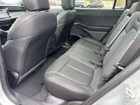 New 2026 Jeep Cherokee Overland image 7