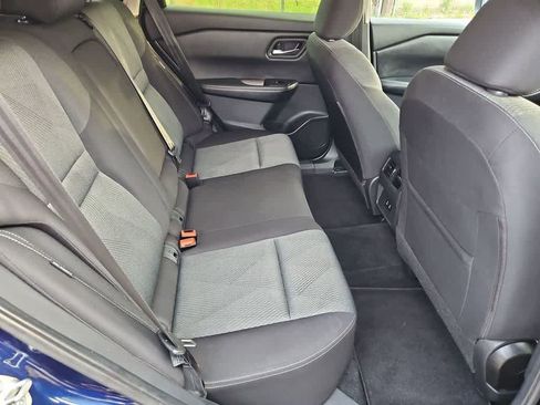 Used 2024 Nissan Rogue SV image 27