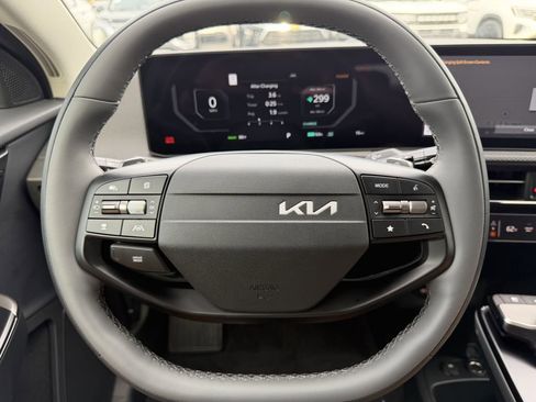 New 2026 Kia EV6 Wind RWD image 32