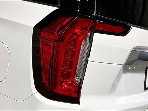 Certified 2024 GMC Yukon Denali w/ Max Trailering Package image 8