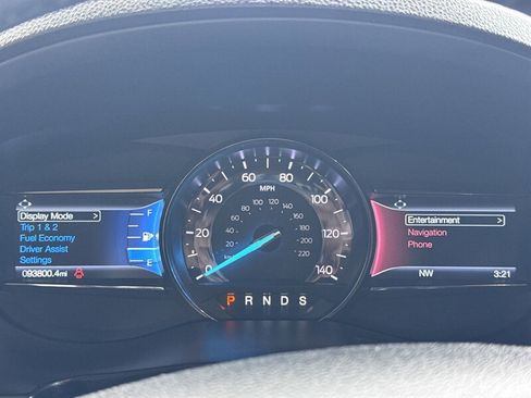 Used 2018 Ford Explorer XLT w/ Equipment Group 202A image 26