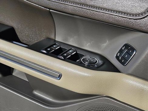 Used 2020 Ford Expedition XLT w/ Equipment Group 202A image 11