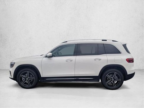 New 2026 Mercedes-Benz GLB 250 image 9
