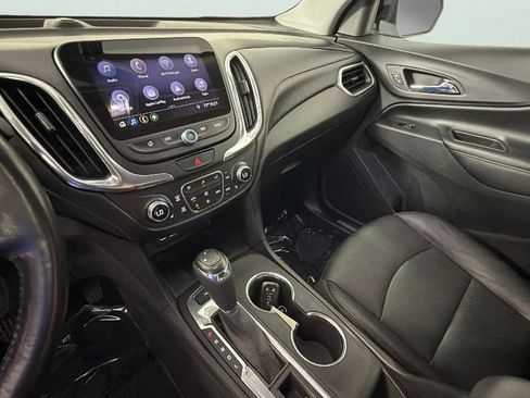 Used 2020 Chevrolet Equinox Premier w/ Premier Redline Edition FWD image 19