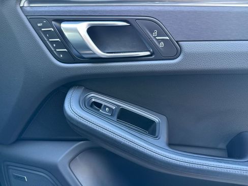 Certified 2023 Porsche Macan GTS image 20