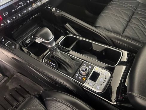 Used 2025 Kia Telluride SX Prestige X-Line AWD/4WD image 19