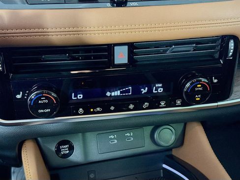 New 2026 Nissan Rogue Platinum image 18